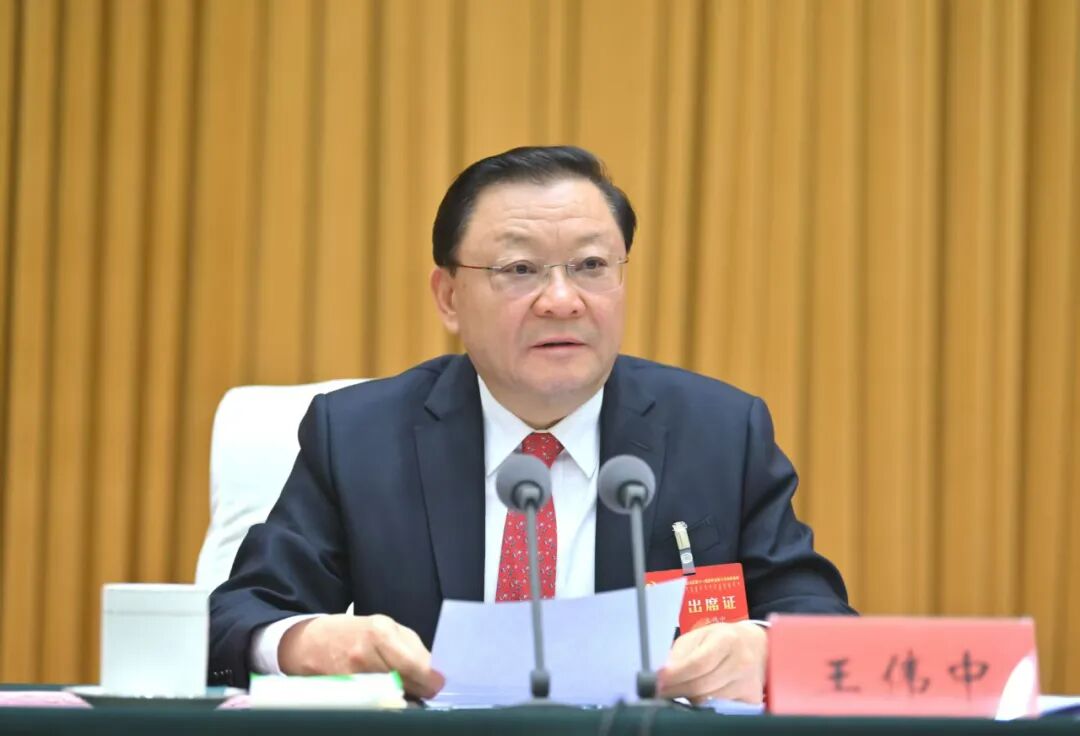 中国共产党内蒙古自治区第十一届委员会第十次全体会议公报